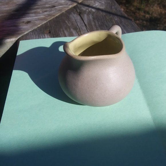 Pigeon Forge Pottery creamer Neutral color with a yellowish glazed inter… - Picture 13 of 15